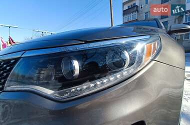 Седан Kia Optima 2016 в Полонному