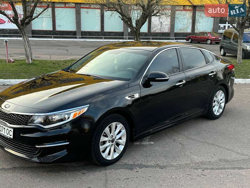 Седан Kia Optima 2016 в Черкасах