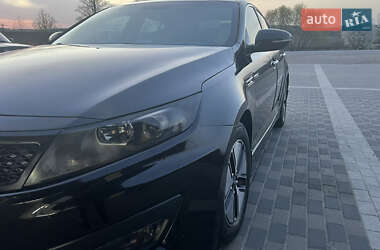 Седан Kia Optima 2013 в 