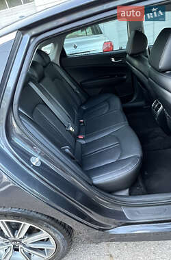 Седан Kia Optima 2018 в 