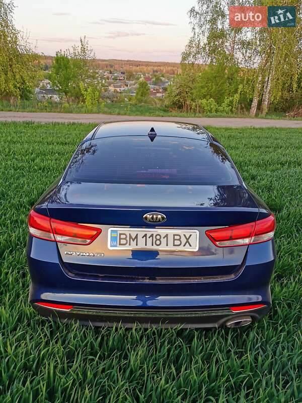 Седан Kia Optima 2017 в Сумах