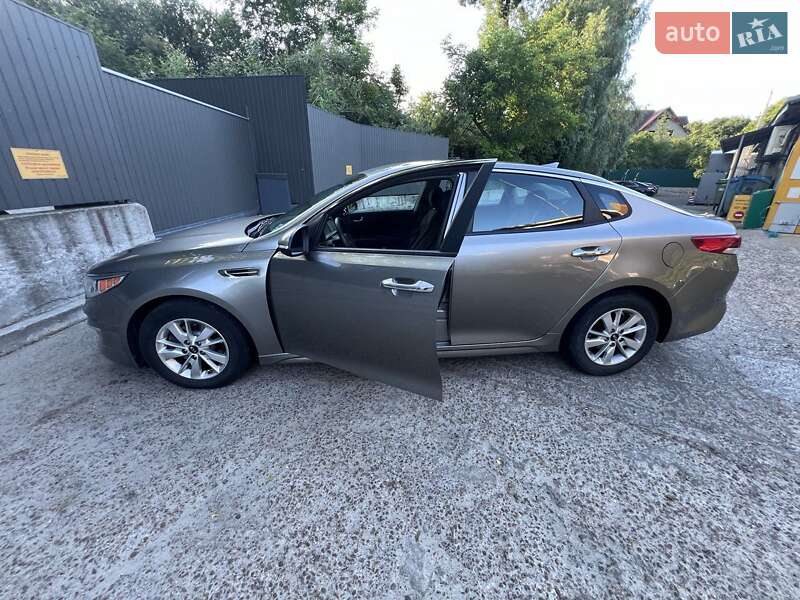 Седан Kia Optima 2017 в Києві фото 5 Седан Kia Optima 2017 в Києві