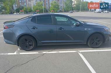 Седан Kia Optima 2014 в 