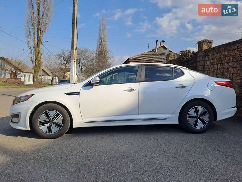 Седан Kia Optima 2012 в Дніпрі