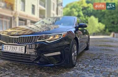 Седан Kia Optima 2018 в Києві