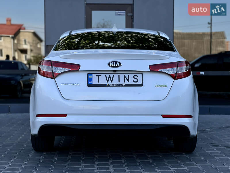 Седан Kia Optima 2013 в Одессе