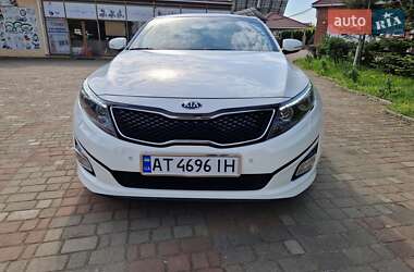 Седан Kia Optima 2015 в 