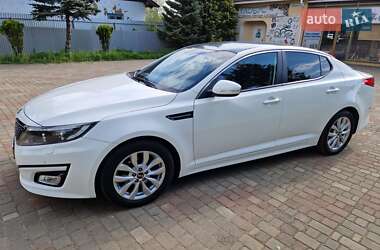 Седан Kia Optima 2015 в 