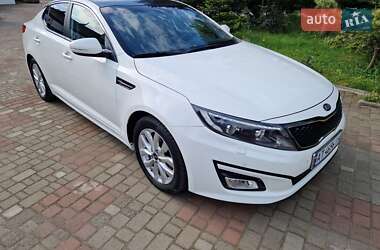 Седан Kia Optima 2015 в 