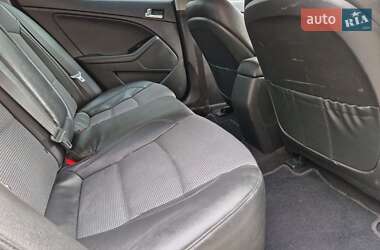 Седан Kia Optima 2015 в 