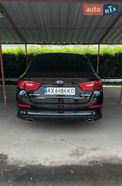 Седан Kia Optima 2014 в 