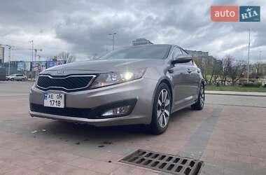 Седан Kia Optima 2011 в 