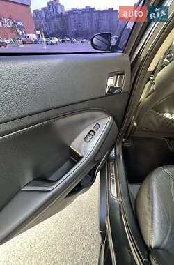 Седан Kia Optima 2011 в 