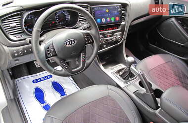 Седан Kia Optima 2012 в 