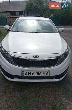 Седан Kia Optima 2013 в Александровке