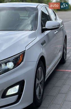 Седан Kia Optima 2014 в 