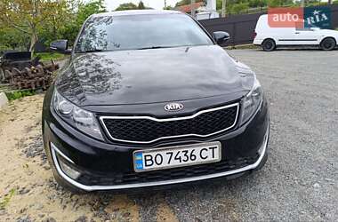 Седан Kia Optima 2012 в Копичинці