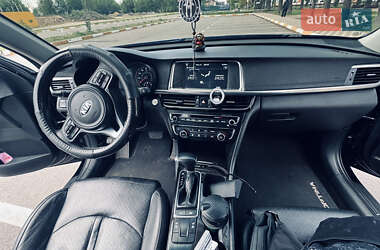 Седан Kia Optima 2016 в 