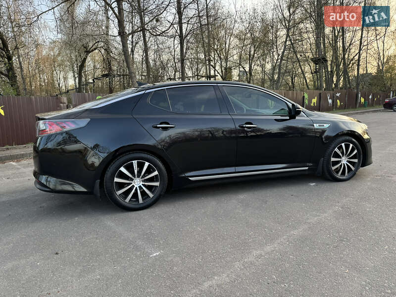 Седан Kia Optima 2014 в Ровно