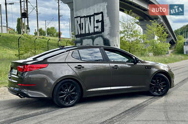Седан Kia Optima 2013 в 