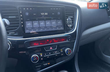 Седан Kia Optima 2014 в 