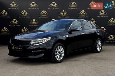 Седан Kia Optima 2018 в 