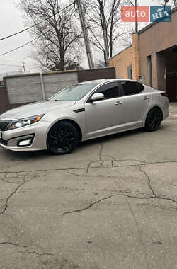Седан Kia Optima 2014 в 