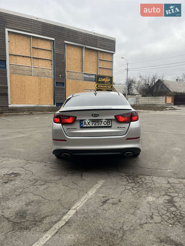 Седан Kia Optima 2014 в Харькове