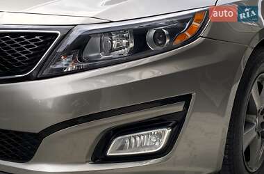 Седан Kia Optima 2014 в 