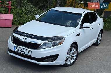 Седан Kia Optima 2012 в 