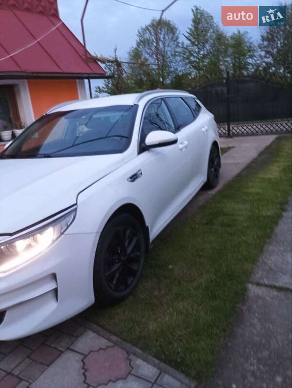 Універсал Kia Optima 2017 в Болехові