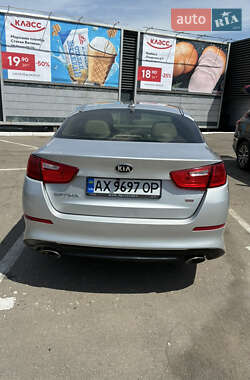 Седан Kia Optima 2014 в 