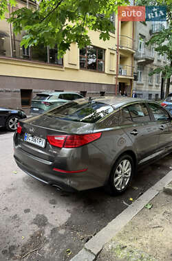 Седан Kia Optima 2014 в 