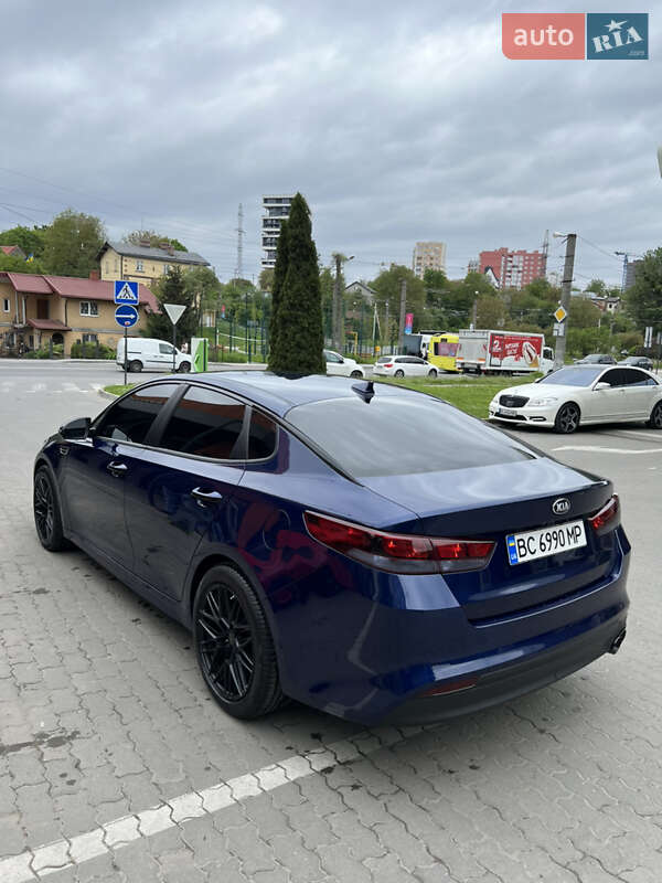 Седан Kia Optima 2018 в Львові