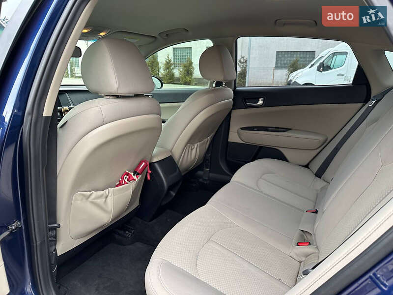 Седан Kia Optima 2018 в Львові