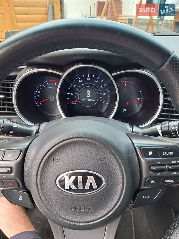 Седан Kia Optima 2014 в Луцке