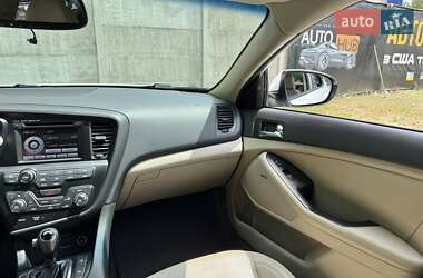 Седан Kia Optima 2013 в 