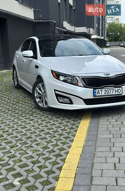 Седан Kia Optima 2013 в 