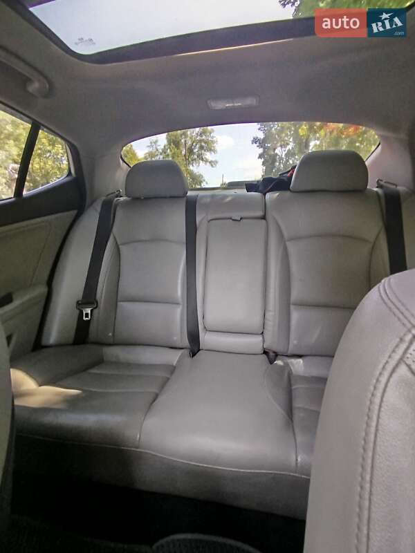 Седан Kia Optima 2013 в Одессе