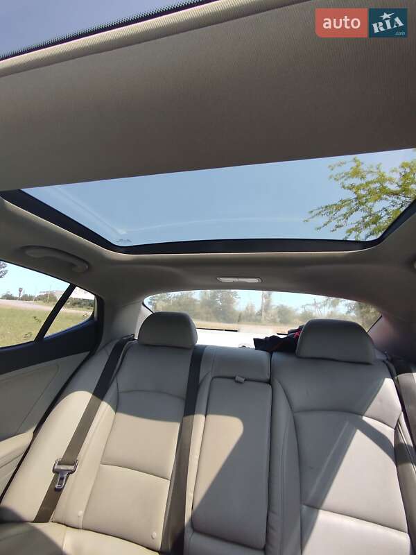 Седан Kia Optima 2013 в Одессе