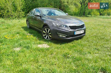 Седан Kia Optima 2012 в Киеве