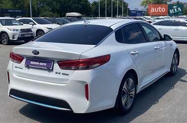 Седан Kia Optima 2017 в 