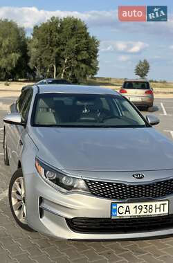 Седан Kia Optima 2016 в 