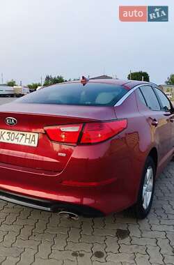 Седан Kia Optima 2015 в 