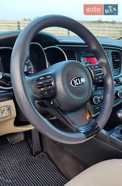 Седан Kia Optima 2015 в 