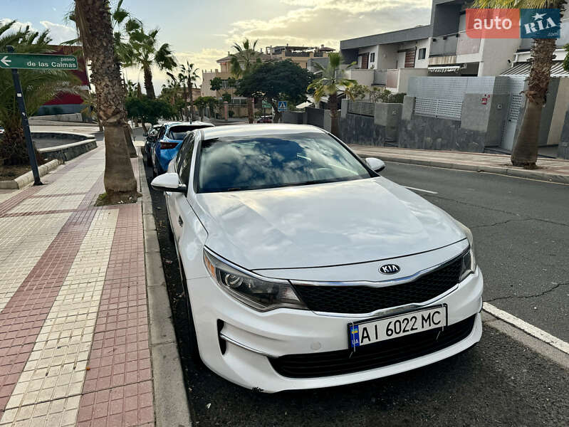 Седан Kia Optima 2017 в 