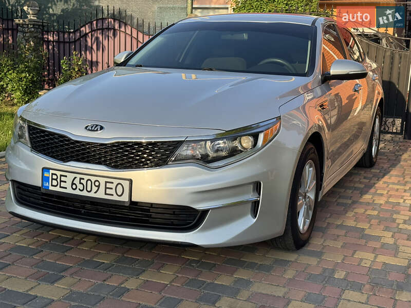 Седан Kia Optima 2017 в Умані