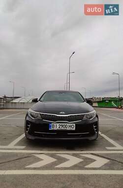 Седан Kia Optima 2017 в 