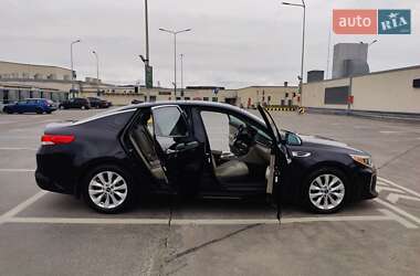 Седан Kia Optima 2017 в 