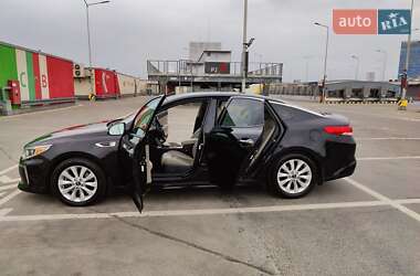 Седан Kia Optima 2017 в 